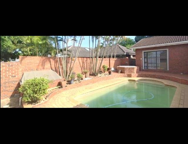 4 BEDROOM HOUSE FOR SALE IN MEER EN SEE